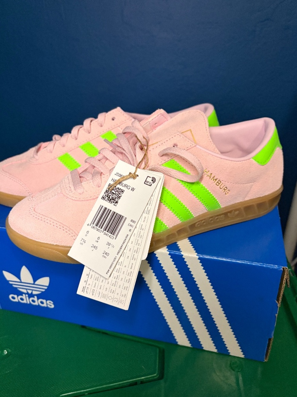 Adidas Women’s Hamburg Pink & Solar Green NWT 7.5 fits like an 8